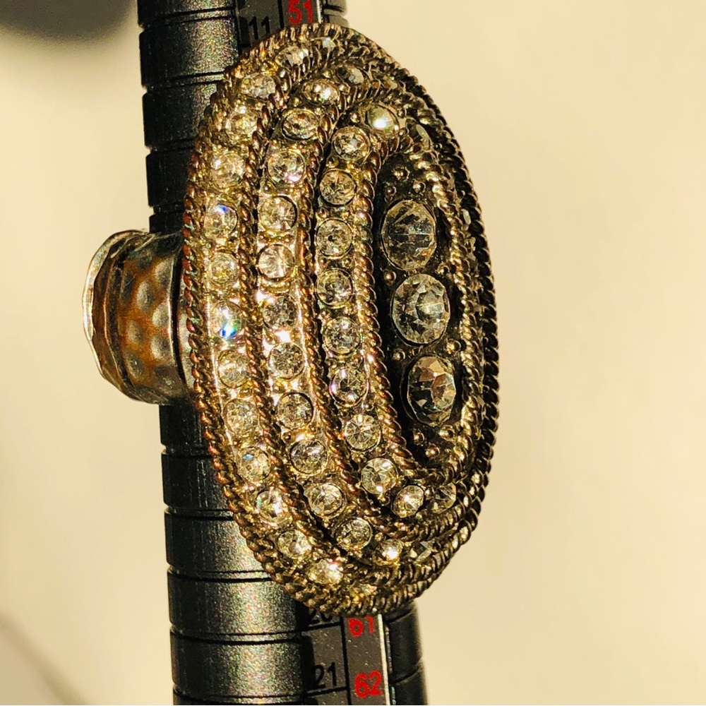 Stunning Inlayed Rhinestone Ring Sparkle Large - Picture 6 of 9